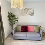Mcrame Design Sea View, Beachfront, Swimming Pool, 2bdr, 2bar, 6 Pax, Da Rocha شقة