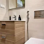 شقة Mcrame Design Sea View, Beachfront, Swimming Pool, 2bdr, 2bar, 6 Pax, Da Rocha *