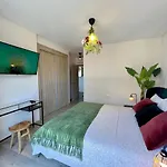 Mcrame Design Sea View, Beachfront, Swimming Pool, 2bdr, 2bar, 6 Pax, Da Rocha *