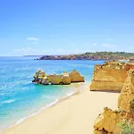 Mcrame Design Sea View, Beachfront, Swimming Pool, 2bdr, 2bar, 6 Pax, Da Rocha شقة