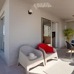 Mcrame Design Sea View, Beachfront, Swimming Pool, 2bdr, 2bar, 6 Pax, Da Rocha *