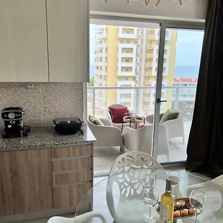 Mcrame Design Sea View, Beachfront, Swimming Pool, 2bdr, 2bar, 6 Pax, Da Rocha * Portimão