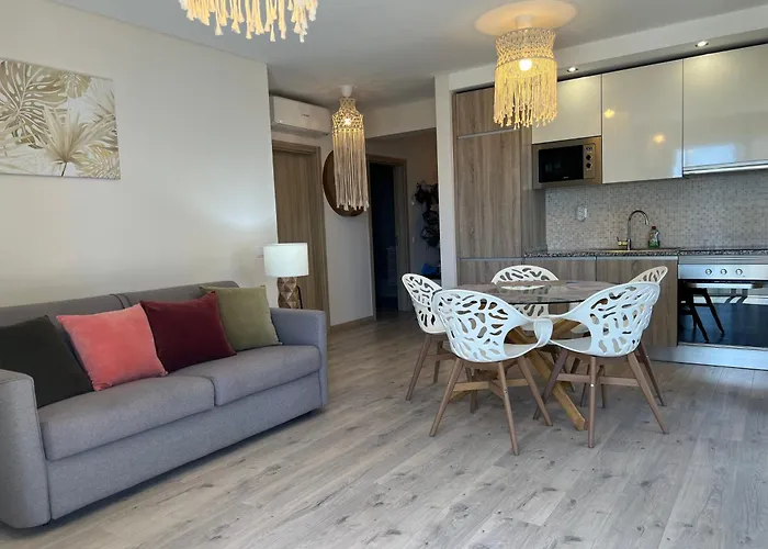 Mcramé Design Sea View, Beachfront, Swimming Pool, 2bdr, 2bar, 6 Pax, Da Rocha